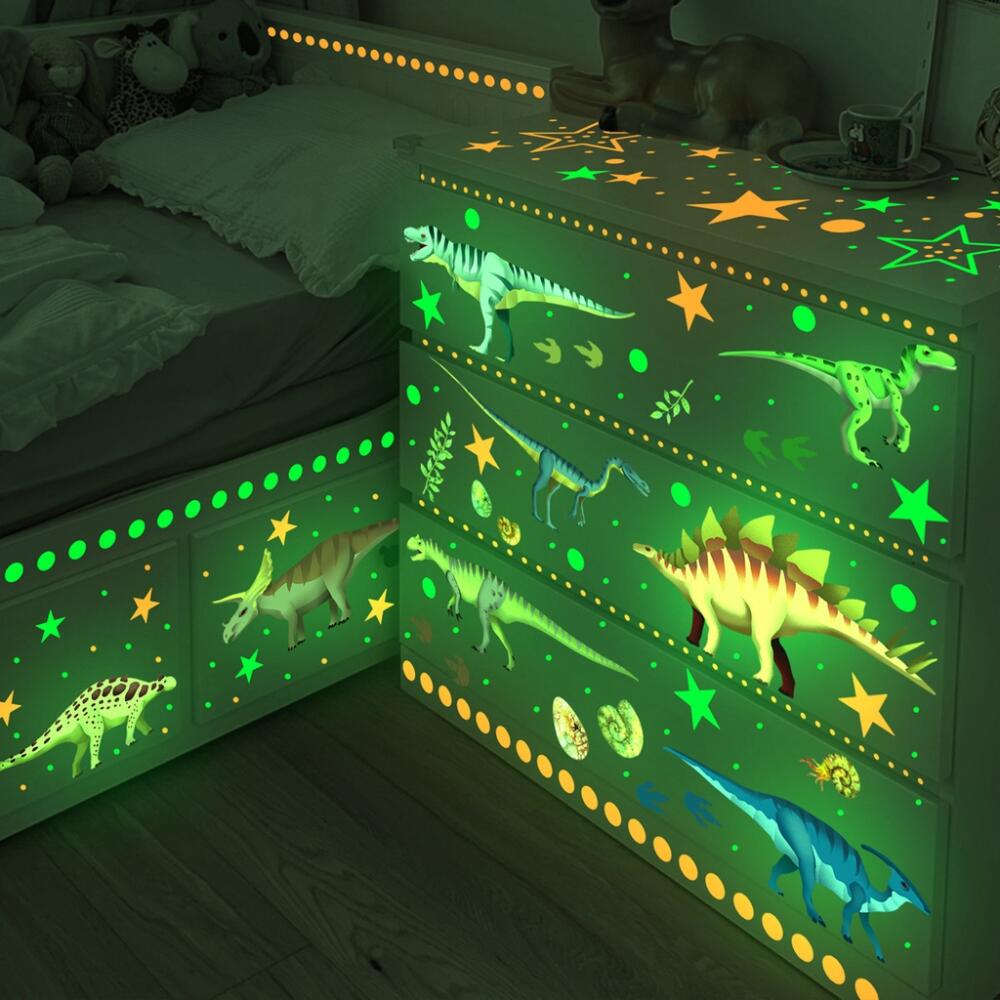 3 arkusze naklejek na ścianę z – Glow In Dark Stars recenzja i cena